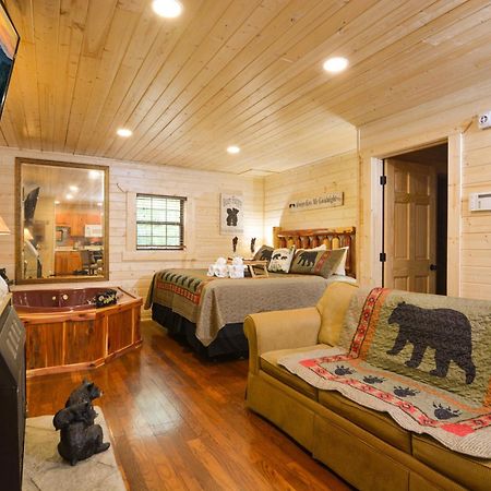 Smoky Mountain Dream Villa Гетлинбург Стая снимка